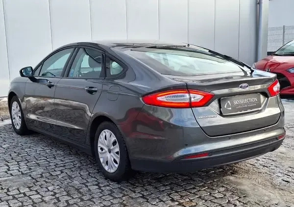 Ford Mondeo cena 65000 przebieg: 71500, rok produkcji 2018 z Szprotawa małe 121